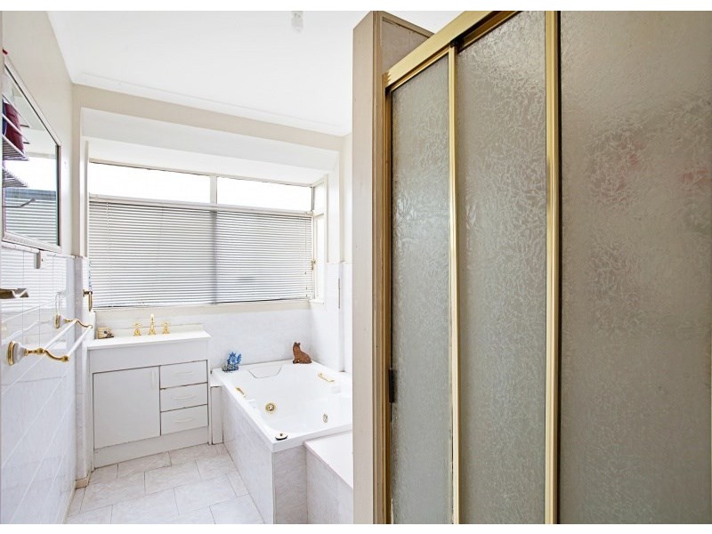 2 Dale Court, Dandenong North VIC 3175