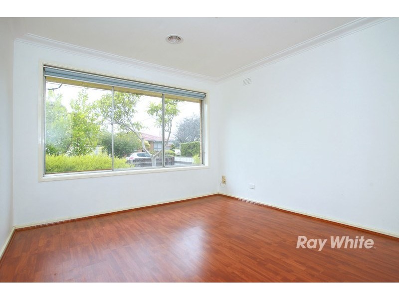 8 Onslow Court, Noble Park VIC 3174