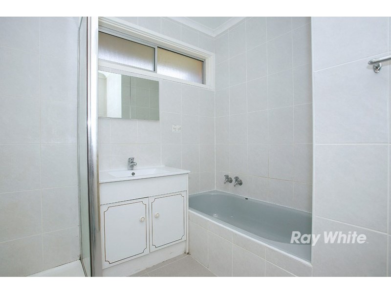 8 Onslow Court, Noble Park VIC 3174