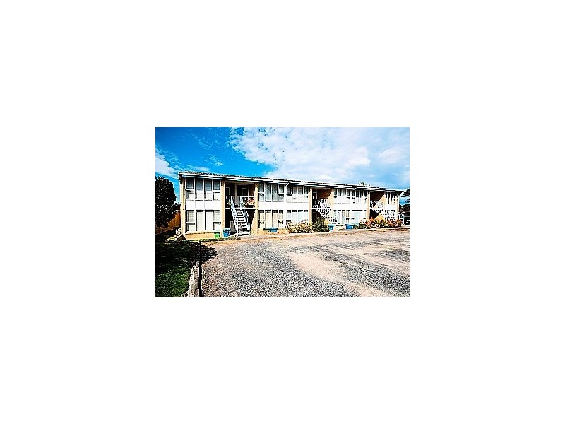 8/9 Kelvinside Road, Noble Park VIC 3174