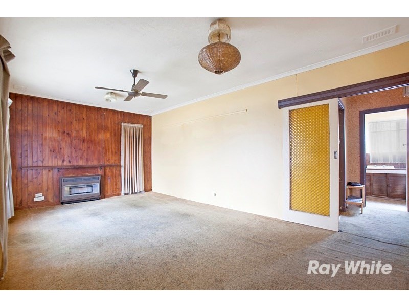 10 Prunus Grove, Doveton VIC 3177