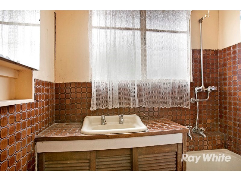 10 Prunus Grove, Doveton VIC 3177