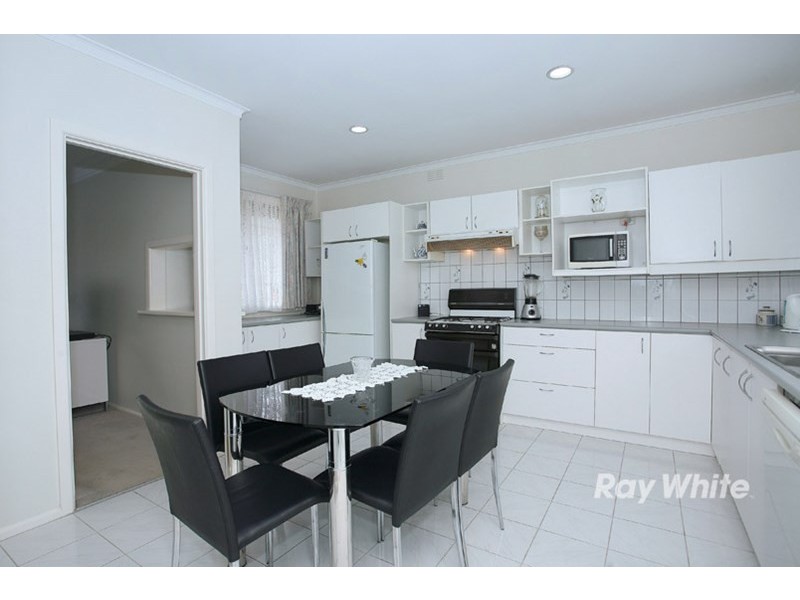 7 Peter Court, Dandenong VIC 3175