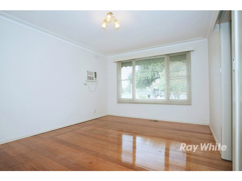 8 Prior Road, Noble Park VIC 3174