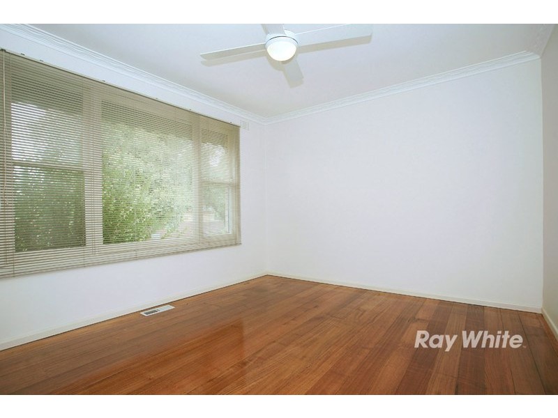 8 Prior Road, Noble Park VIC 3174