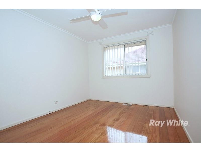 8 Prior Road, Noble Park VIC 3174