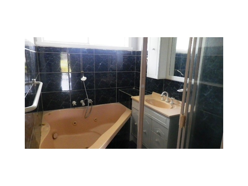 1 Sandy Court, Dandenong North VIC 3175