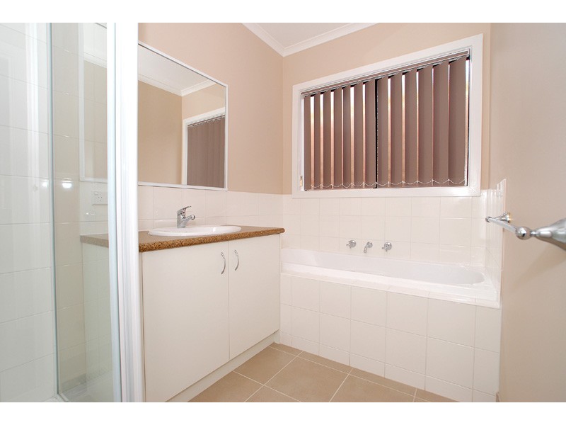 1-4/39 Jones Road, Dandenong VIC 3175