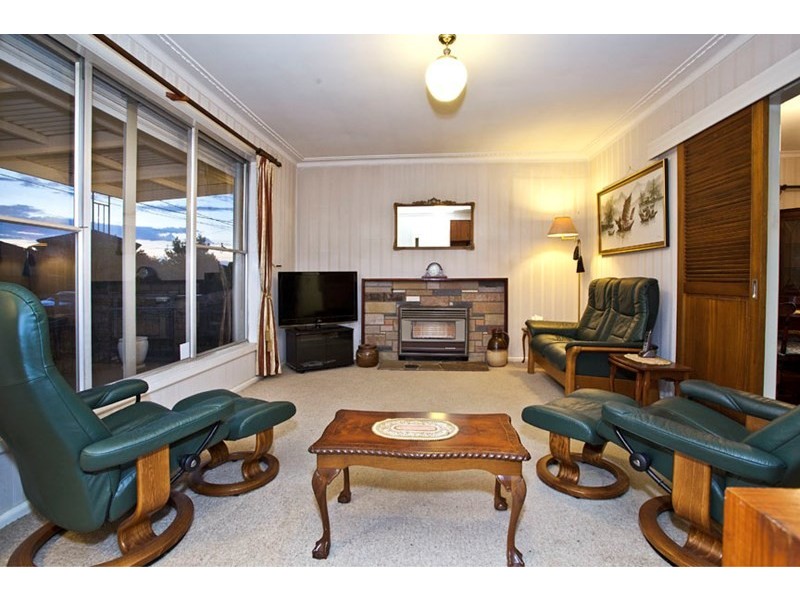 19 Mulgoa Avenue, Dandenong North VIC 3175