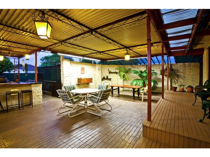 19 Mulgoa Avenue, Dandenong North VIC 3175