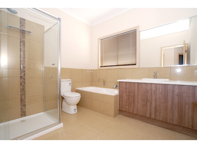 104 Kelvinside Road, Noble Park VIC 3174