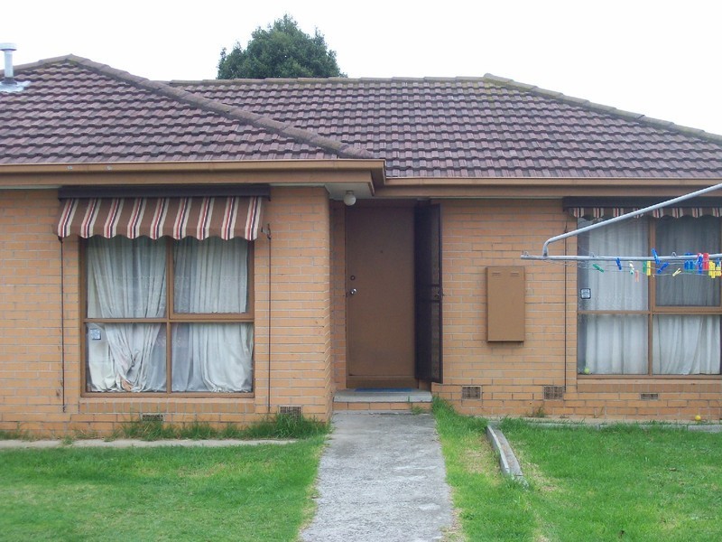 2/24 Gatcum Court, Noble Park VIC 3174