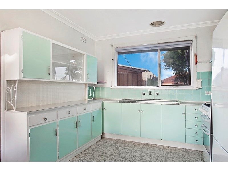 19 Maureen Cresent, Noble Park VIC 3174