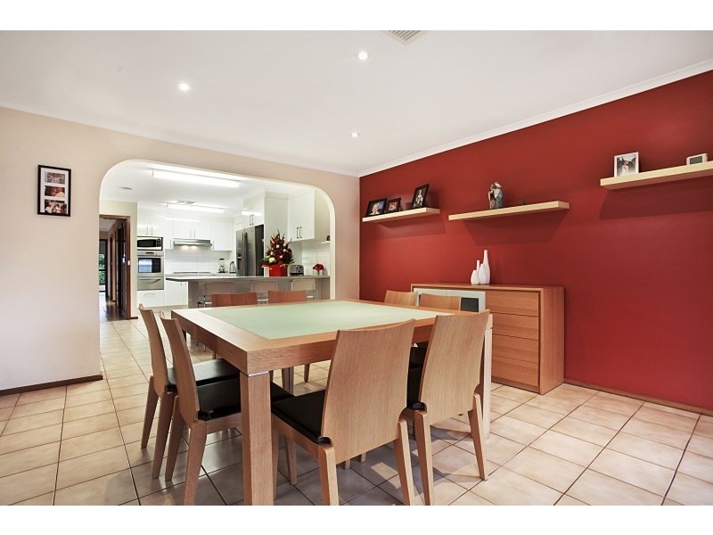 365 Cheltenham Road, Keysborough VIC 3173