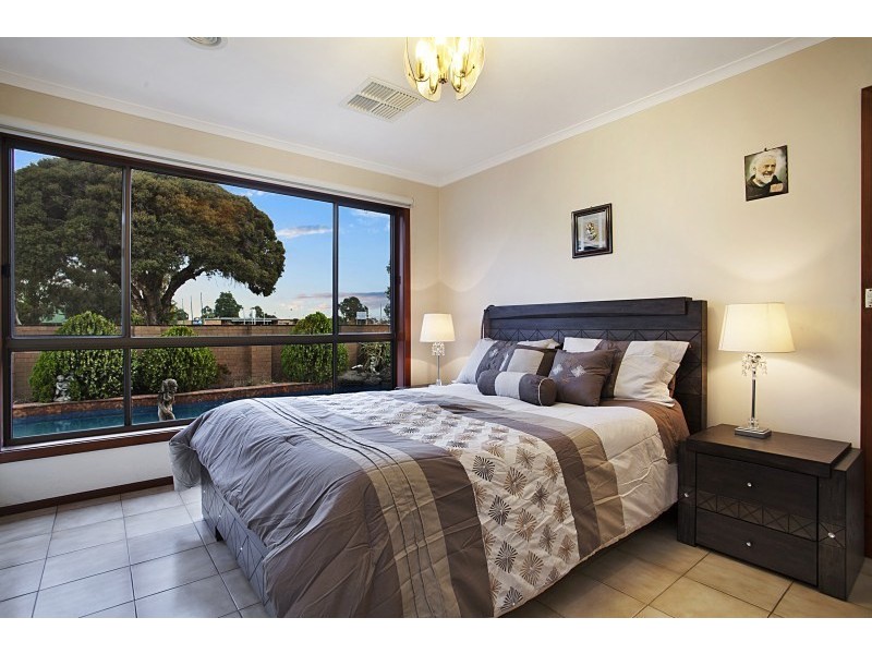365 Cheltenham Road, Keysborough VIC 3173