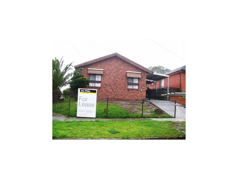 32 Lawrence Crescent, Noble Park North VIC 3174