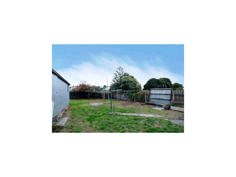 15 Nigra Street, Doveton VIC 3177