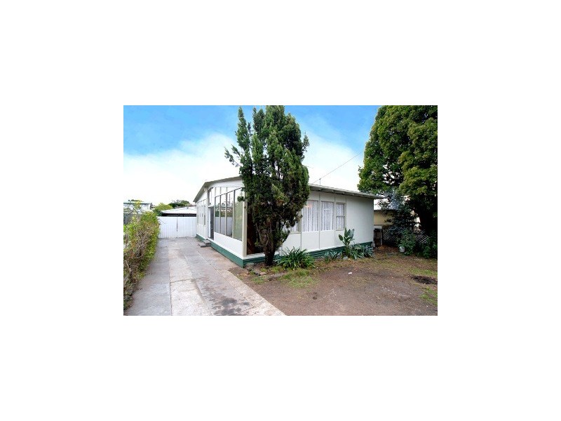 15 Nigra Street, Doveton VIC 3177
