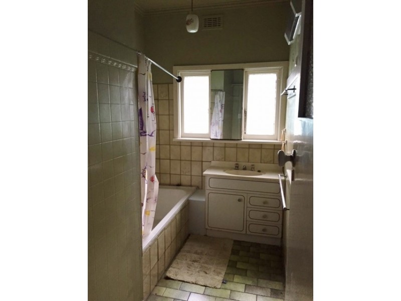 31 Hutton Street, Dandenong VIC 3175