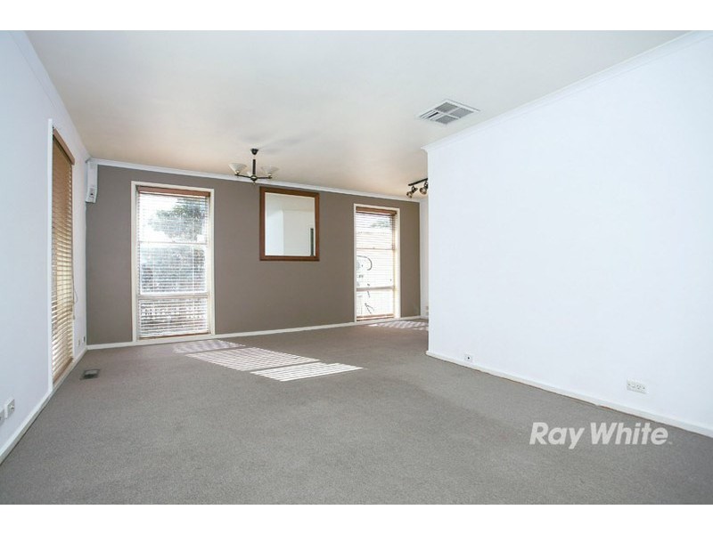 1 Churchill Crescent, Noble Park North VIC 3174