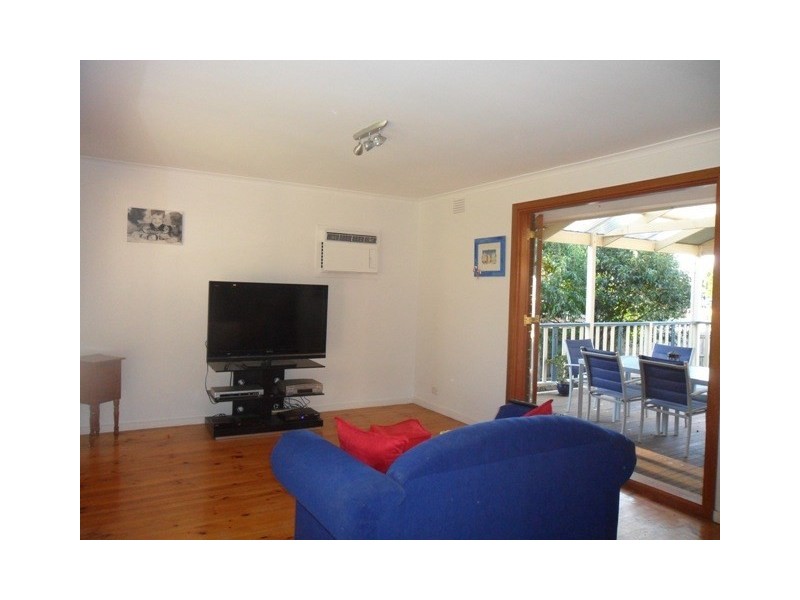 9 Eagle Drive, Noble Park North VIC 3174