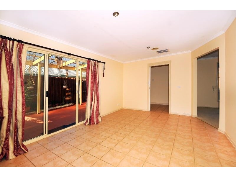 2/63 Ardgower Road, Noble Park VIC 3174