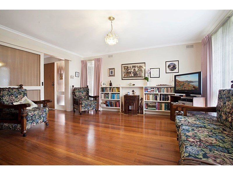 8 Penola Court, Noble Park North VIC 3174