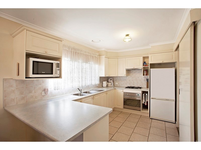 8 Penola Court, Noble Park North VIC 3174