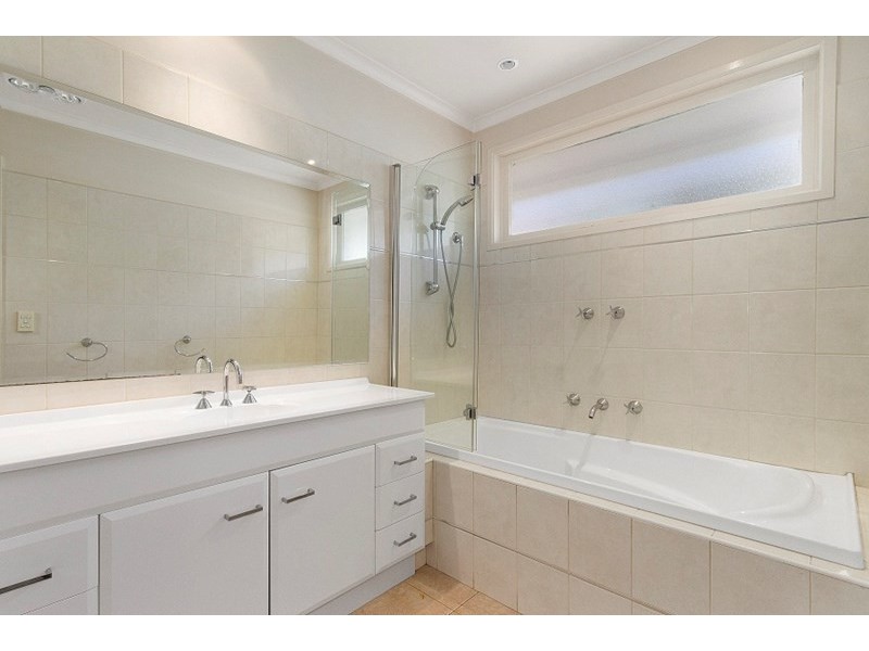 53 Somerset Drive, Dandenong North VIC 3175