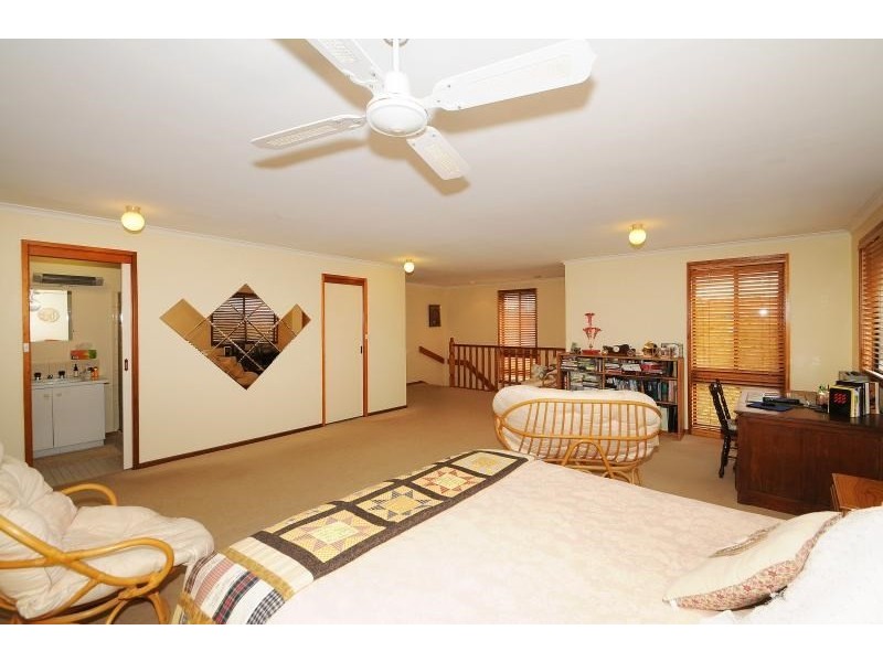 35 Howe Avenue, Dandenong North VIC 3175