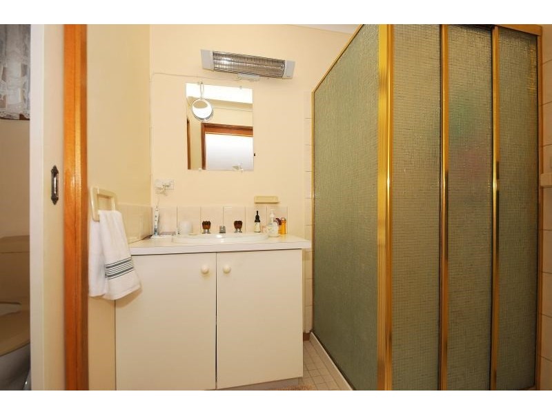 35 Howe Avenue, Dandenong North VIC 3175