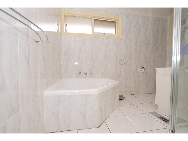 2 Bristol Court, Noble Park VIC 3174