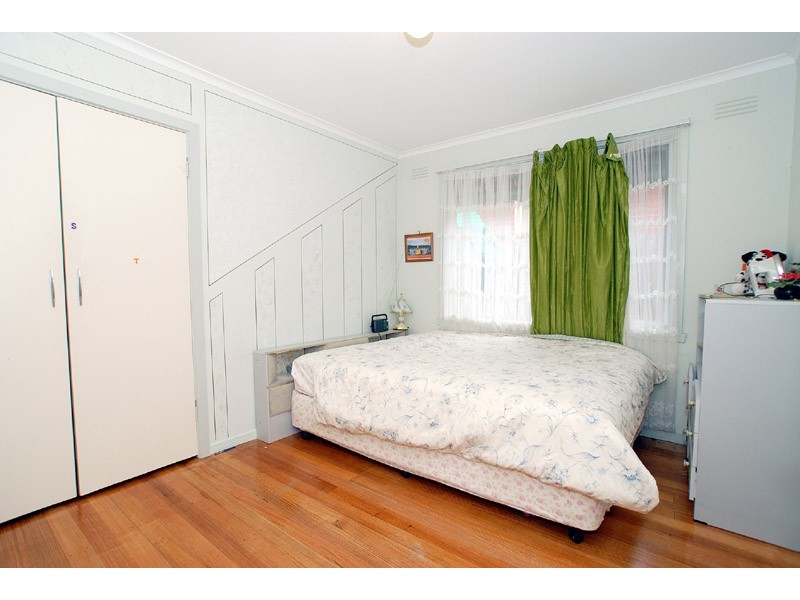 323 Corrigan Road, Keysborough VIC 3173