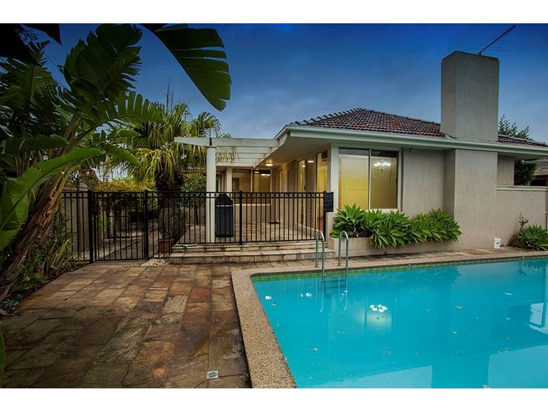 4 Azalea Crescent, Dandenong North VIC 3175