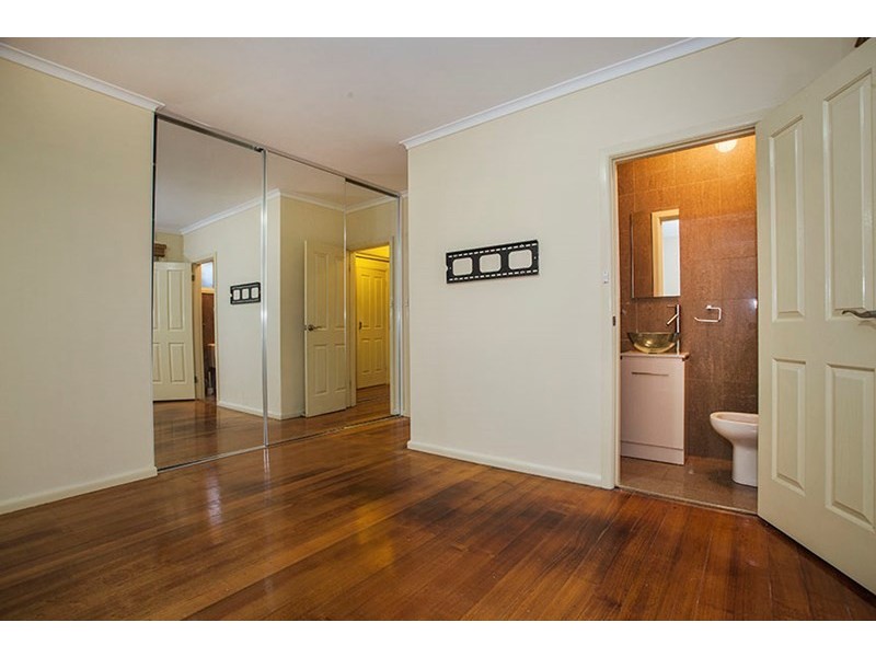 4 Azalea Crescent, Dandenong North VIC 3175