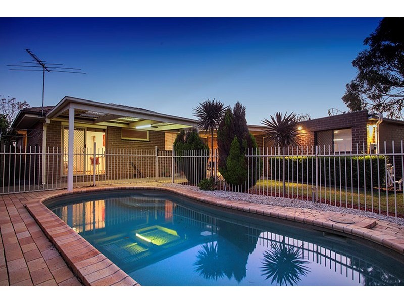 27 Kirribilli Avenue, Keysborough VIC 3173