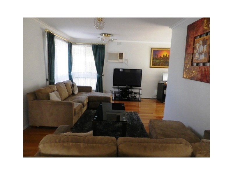 35 Wahroonga Avenue, Keysborough VIC 3173
