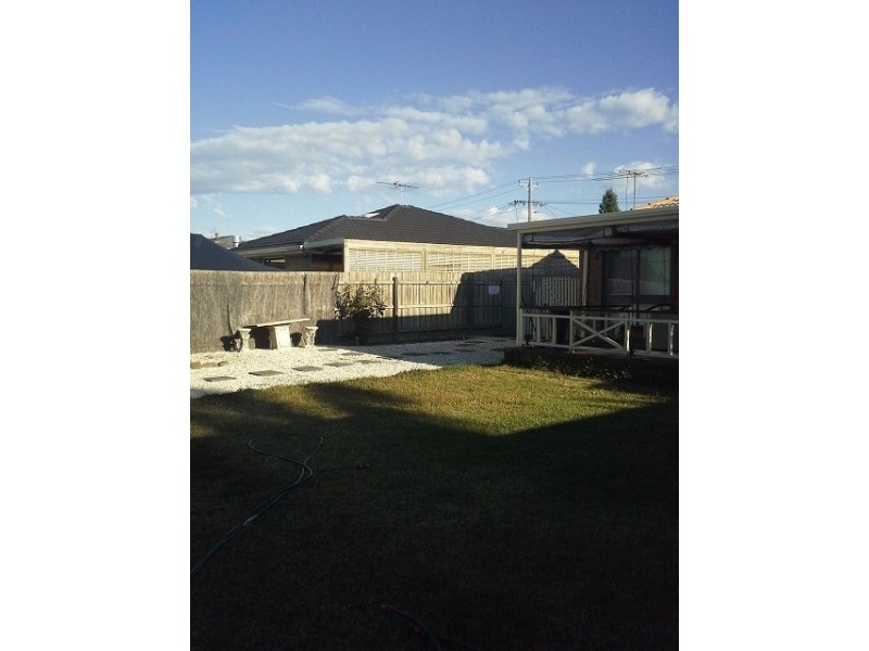 31 Neasham Drive, Dandenong North VIC 3175