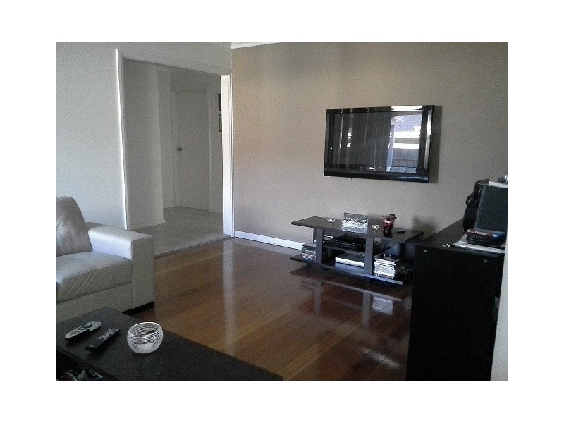 31 Neasham Drive, Dandenong North VIC 3175