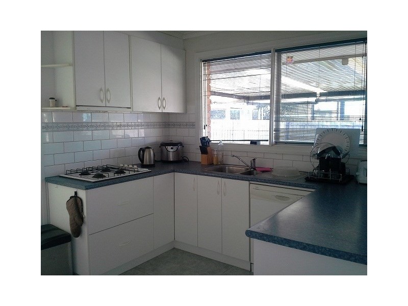 31 Neasham Drive, Dandenong North VIC 3175