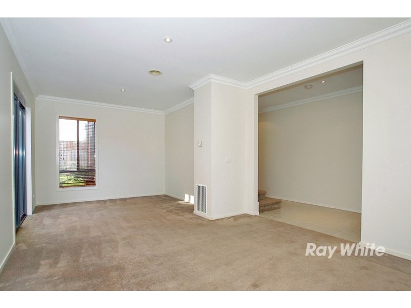 2/137 Keylana Drive, Keysborough VIC 3173