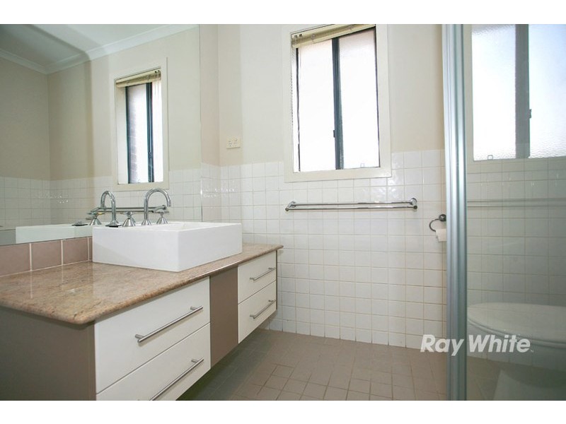 2/137 Keylana Drive, Keysborough VIC 3173