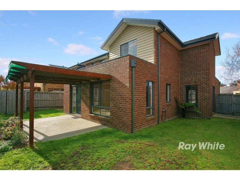 2/137 Keylana Drive, Keysborough VIC 3173