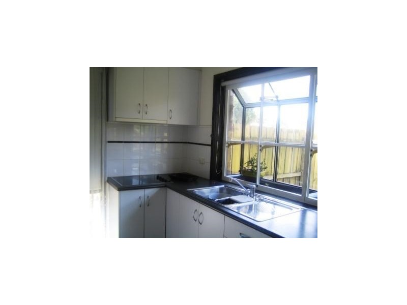 28 Elmbank Drive, Keysborough VIC 3173