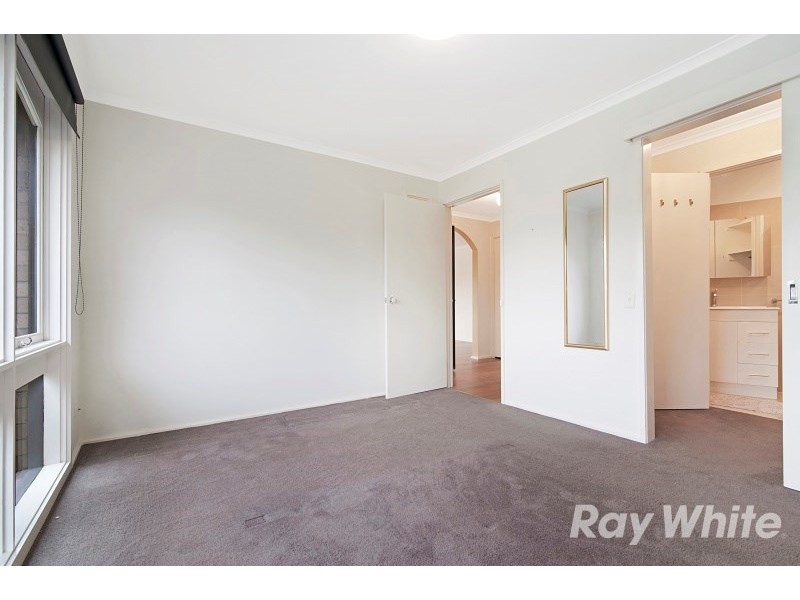 1/5 Dorothy Court, Hampton Park VIC 3976