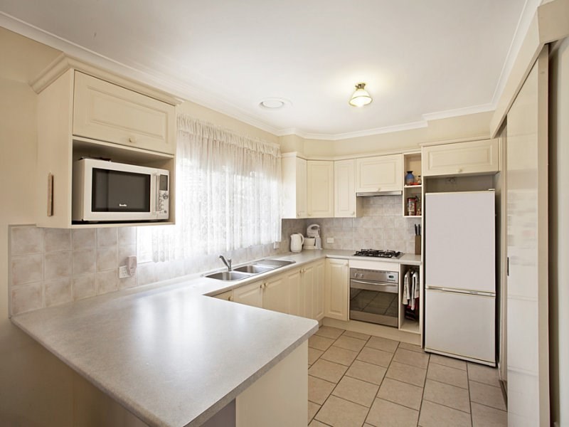 8 Penola Court, Noble Park North VIC 3174