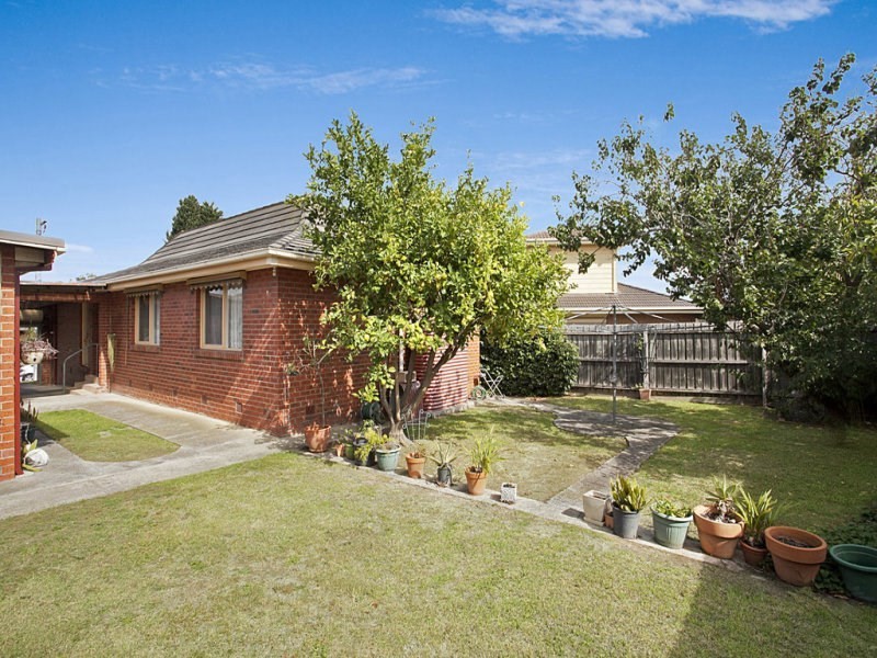 8 Penola Court, Noble Park North VIC 3174