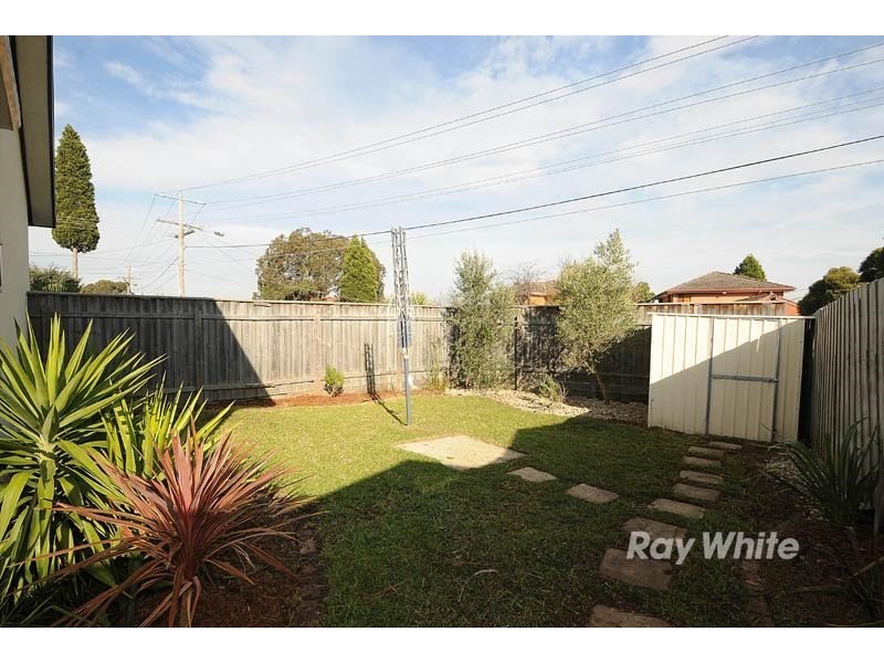 25 Aberdeen Drive, Dandenong North VIC 3175