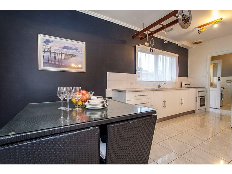 1/43 Theodore Avenue, Noble Park VIC 3174