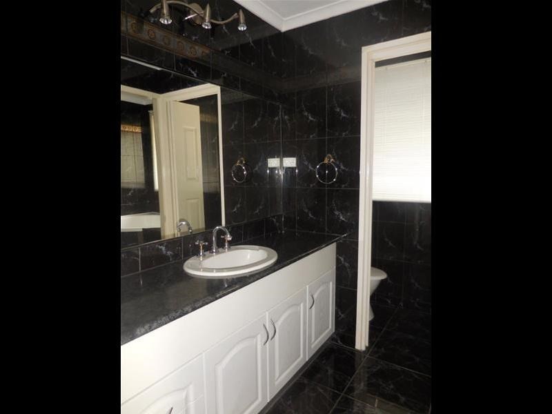 71 Loch Road, Dandenong North VIC 3175